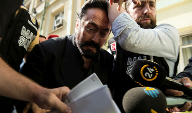 Adnan Oktar'dan iğrenç tuzak için taktikler!