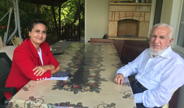 Prof. Dr. Cevat Akşit: Türk kadını dekolte ama imanı var! Tankın önüne yattı!