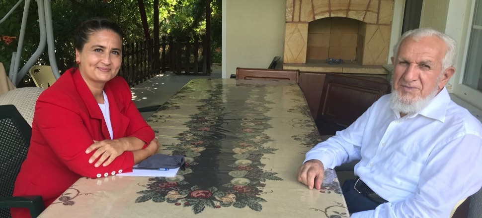 Prof. Dr. Cevat Akşit: Türk kadını dekolte ama imanı var! Tankın önüne yattı!