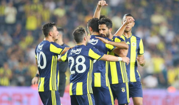 Fenerbahçe-Benfica maçında ilk 11'ler belli oldu!