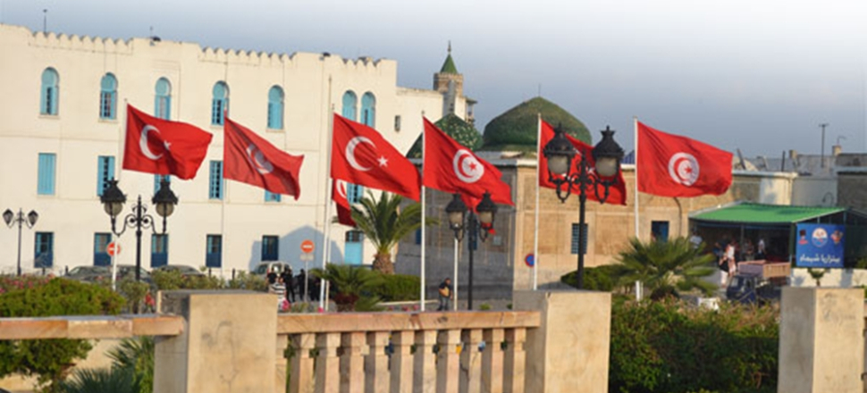 Türkiye'den Tunus'a 200 milyon dolar kredi...