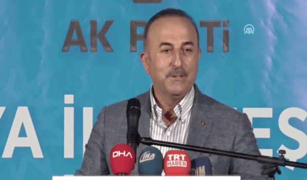 "Türk milleti tehdide boyun eğmez"