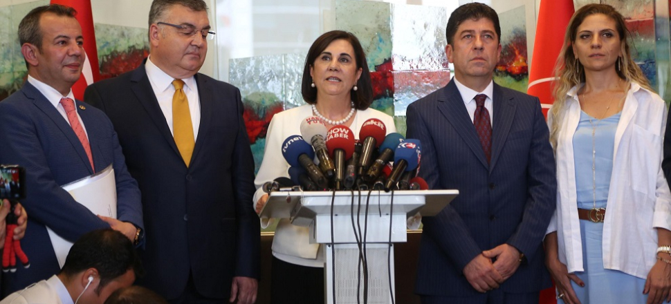 Muhaliflerden CHP genel merkezine ilk yanıt!