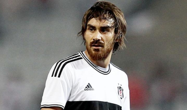 Beşiktaş, Veli Kavlak'ın sözleşmesini feshetti!