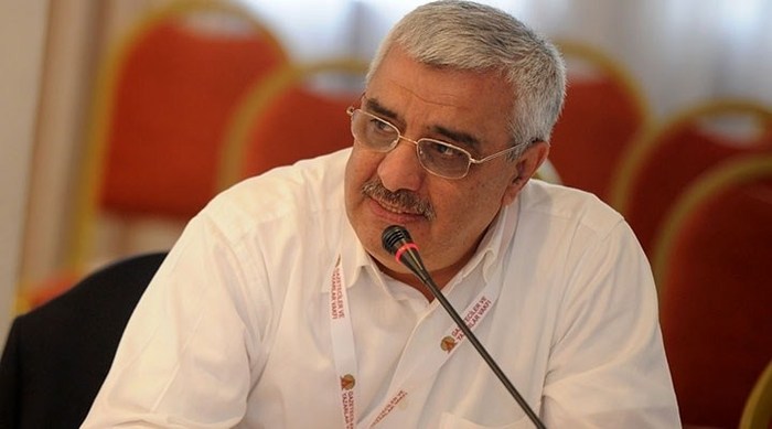Ali Bulamaç! Ne dik durabildi, ne adam gibi tövbe edebildi...