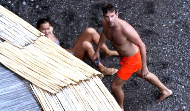 Irina Shayk-Bradley Cooper çifti gerildi!