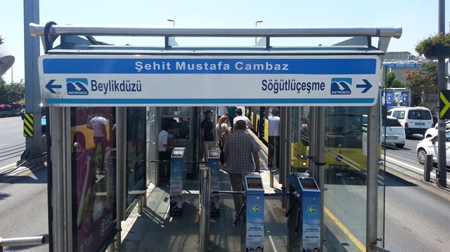 Demokrasi şehidi gazeteci Mustafa Cambaz'ın adı metrobüs durağına verildi