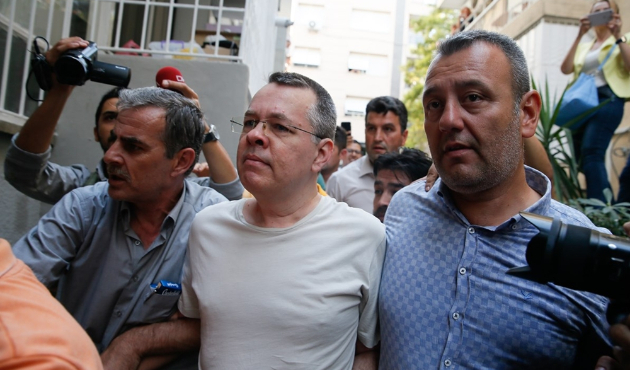 CIA’den Rahip Brunson’a ‘kaç’ talimatı...