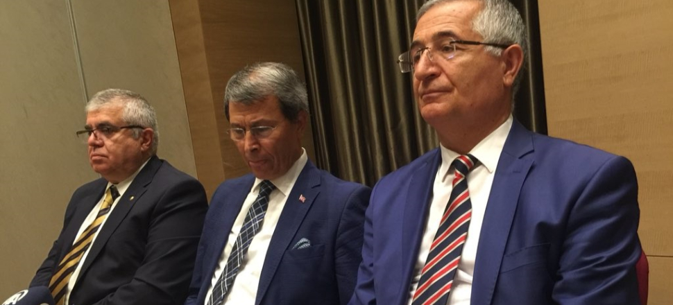 İYİ Parti'de  Yusuf Halaçoğlu, Nevzat Bor, Özcan Yeniçeri istifa etti