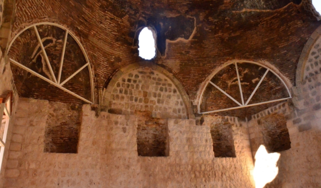 1500 ton ağırlığındaki tarihi hamam taşınıyor!