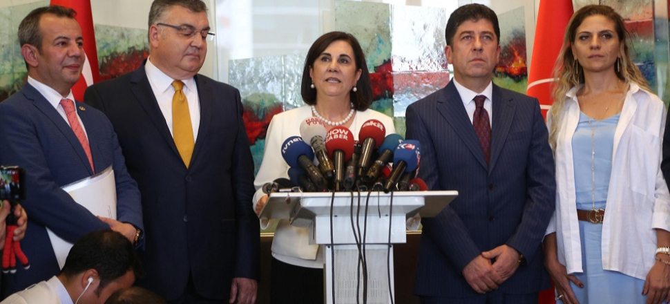 CHP'li muhaliflerden genel merkeze ilk yanıt!