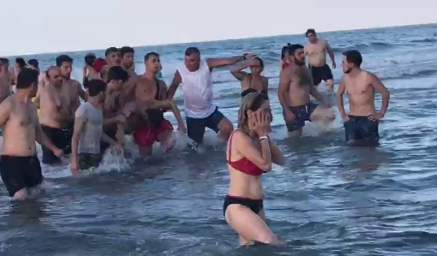 Genç kızı kurtarmak isterken ölümle boğuştu!