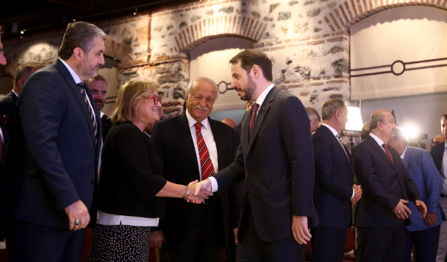 Güler Sabancı'dan Bakan Albayrak'a tam destek...