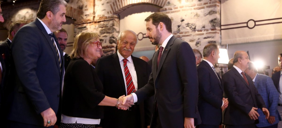 Güler Sabancı'dan Bakan Albayrak'a tam destek...