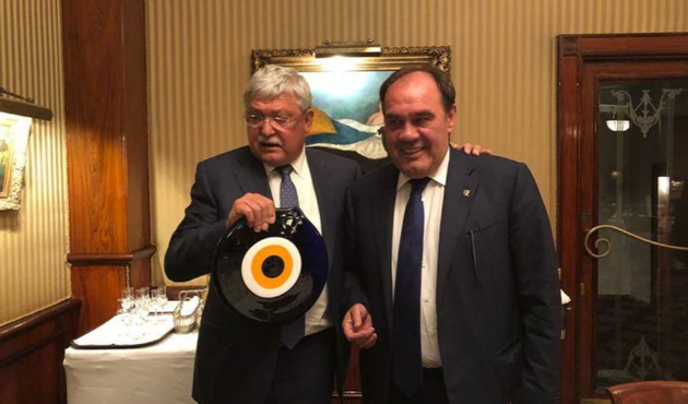 Demirören'den, Sandor Csanyi'ye ziyaret!