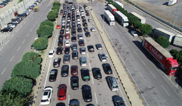 Suriyeliler gidiyor, gurbetçiler geliyor!