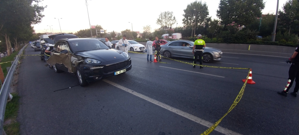 Polis dur ihtarını uymayan araca ateş açtı...