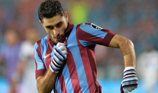 Trabzonspor'dan eski futbolcusuna sert tepki!