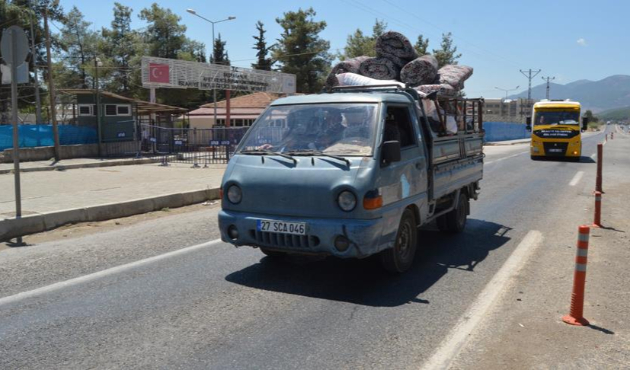 Suriyeliler çadır kentten ayrılıyor!