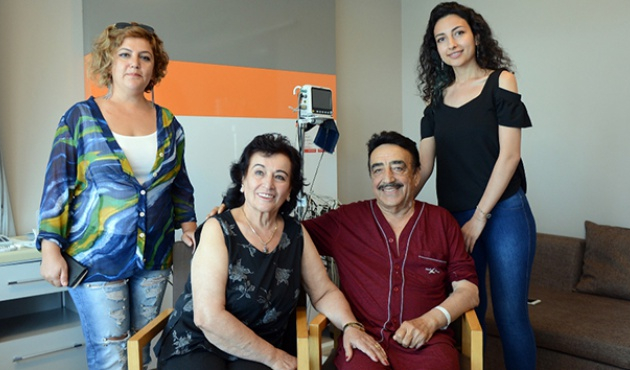 Ünlü şarkıcı Hakkı Bulut kalp ameliyatı oldu!