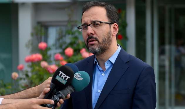 Bakan Kasapoğlu'ndan genç atletlere tebrik...