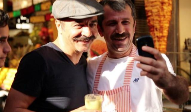 Ünlü oyuncuya yoğun ilgi!