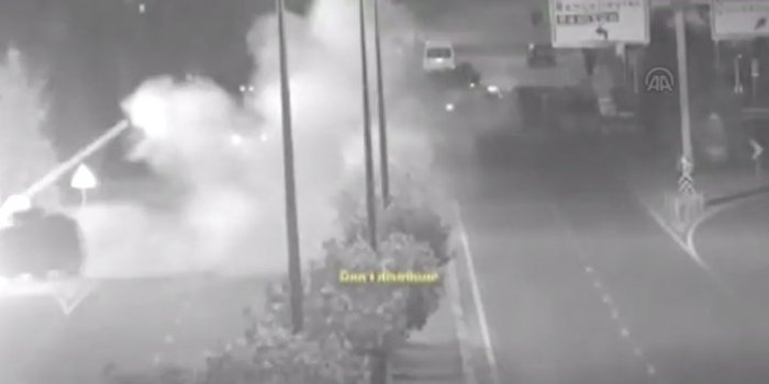 Hainliğin yeni görüntüleri! Darbeciler vatandaşı havadan böyle taradı (VİDEO)