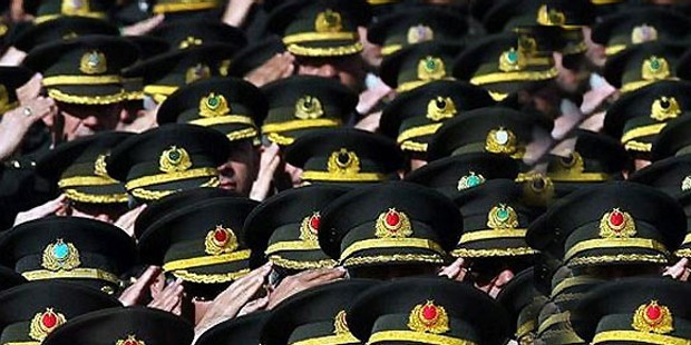 MİT'ten ürkütücü rapor: Subayların yarısı FETÖ'cü!