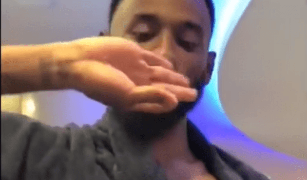 Dele Alli gol sevincini arkadaşlarına öğretiyor!