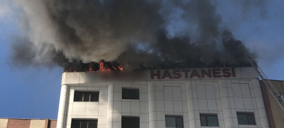 Sultanbeyli'de özel hastanede korkutan yangın...