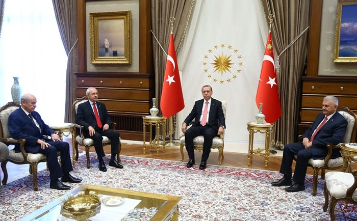 Beştepe'de tarihi zirve bitti! Cumhurbaşkanı, Yıldırım, Bahçeli ve Kılıçdaroğlu ile görüştü...
