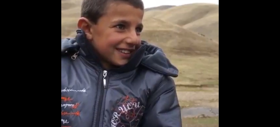 En büyük hayalleri parka gitmek olan çocuklar...
