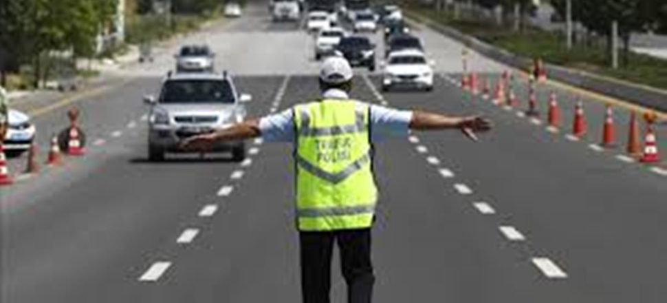 İstanbul'da bazı yollar trafiğe kapanacak!