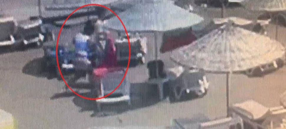 Plajda iki kadın suçüstü yakalandı!