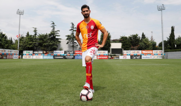 Galatasaray, Emre Akbaba'yı KAP'a bildirdi!