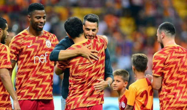 Hakan Balta Galatasaray'a veda etti
