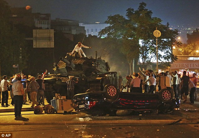 ''15 Temmuz Dayanışma Kampanyası''na 2 milyonluk bağış...