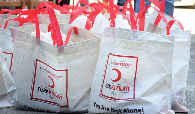 Kızılay'ın merhamet eli dört kıtaya uzanıyor!