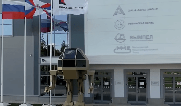 Kalashnikov geliştirdiği savaş robotunu tanıttı!