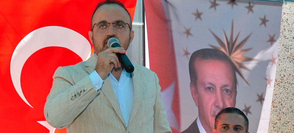 "Papazı değil Erdoğan'ı istiyorlar"
