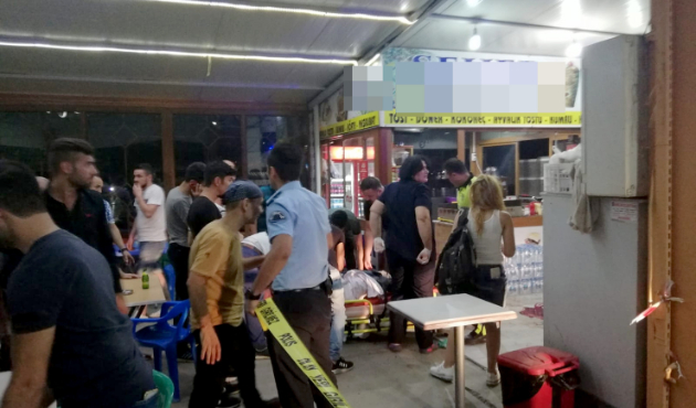 Büfeye silahlı saldırı: 1 ölü, 6 yaralı!