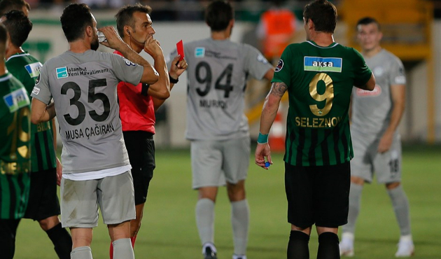 Seleznov'a 4 maç ceza!