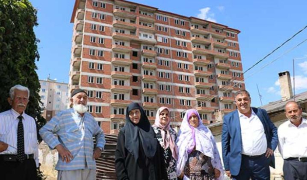 Akıl almaz yöntemlerle Sivas'ı dolandırdı!