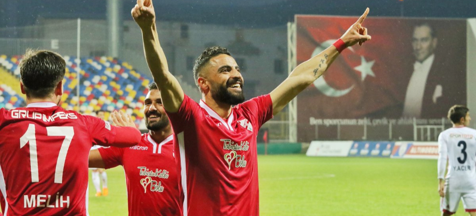 Galatasaray sol bek arayışında mutlu sona ulaştı!