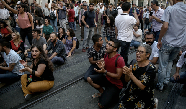 Cumartesi Anneleri'ne müdahale büyük tepki topladı