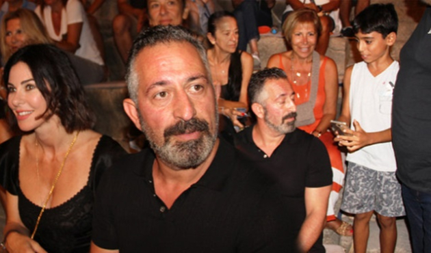 Cem Yılmaz'dan bomba açıklama: Evimi gözetliyorlar