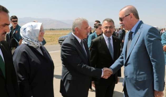 Erdoğan Selçuklu Meydan Mezarlığı'nı ziyaret etti!