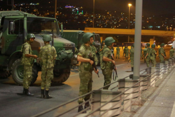 15 Temmuz gecesi askerlere bu mesaj gönderildi: Darbeye destek vermeyin