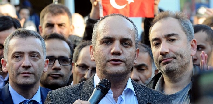 İki tweet ile nakavt! Ahmet Tezcan ile Ersoy Dede, Tarık Toros'u yere serdi