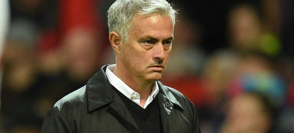Mourinho basın toplantısını terk etti!